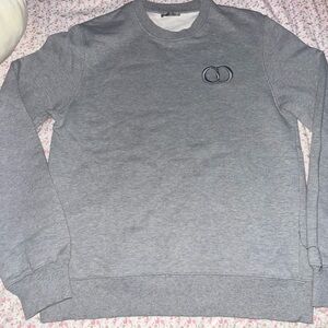 the cutest Christian Dior grey crewneck sweater!!